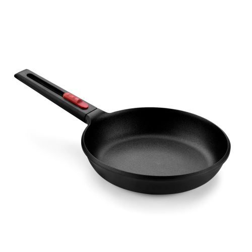 BRA Pánev INFINITY s odnímatelnou rukojetí o 28 cm