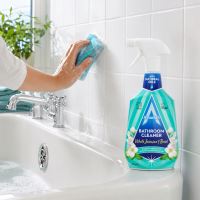 ASTONISH Čistič na koupelny 750 ml - bílý jasmín a bazalka, C9716_0 (2)
